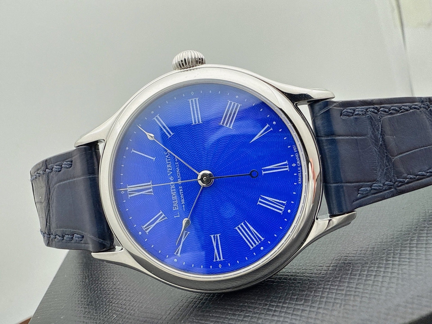 2124/11A · Grand Feu Enamel
