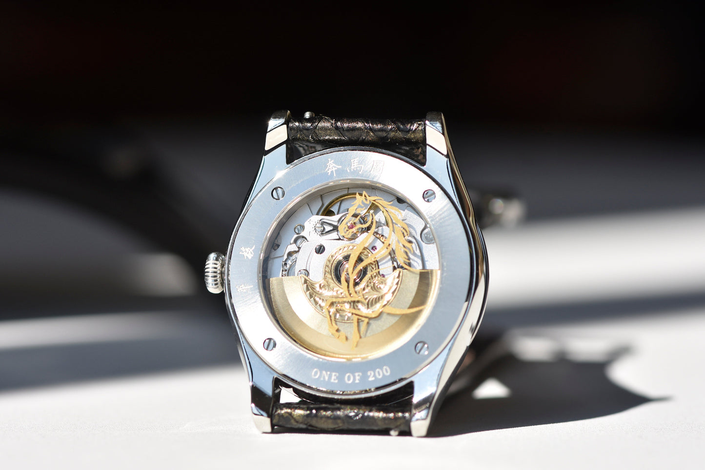 Galloping Horse · Qiangjin gold-inlay lacquer dial · 奔馬圖