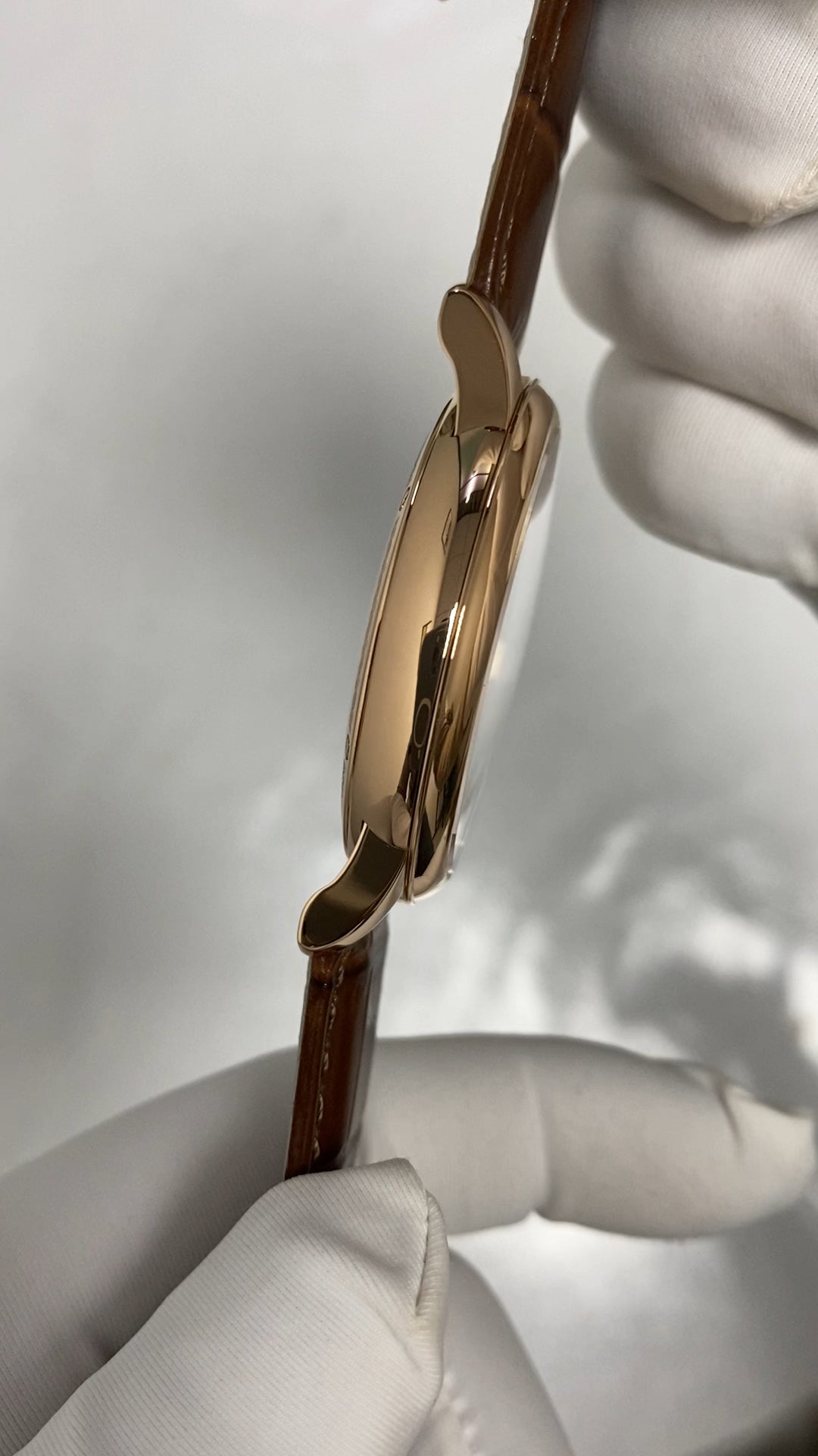 Guanyin · enamel dial · no logo