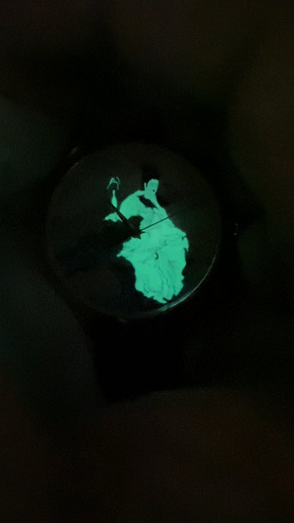 Guān Yīn · enamel (搪瓷) dial · no logo