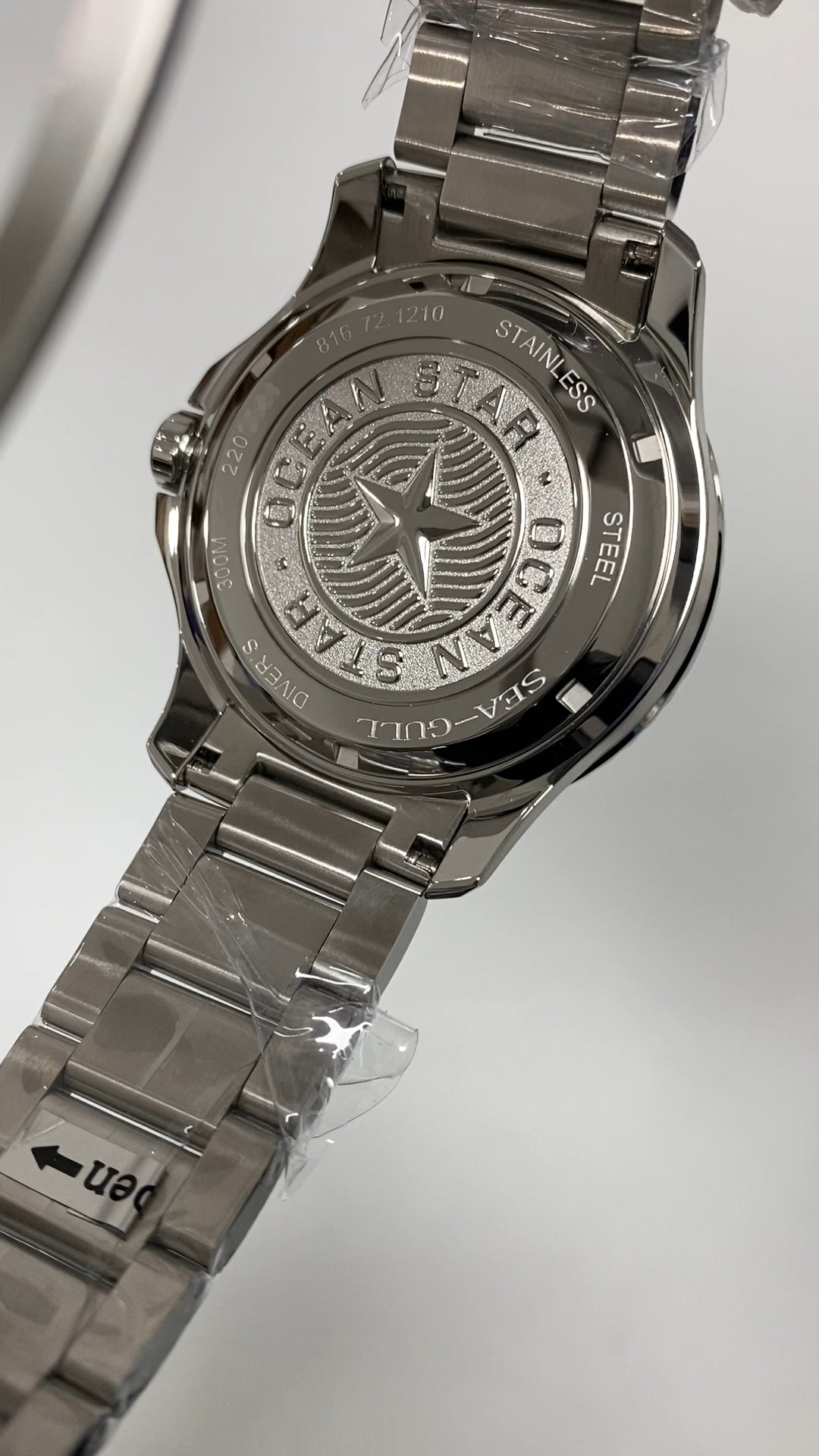 "Ocean Star" · 44 mm
