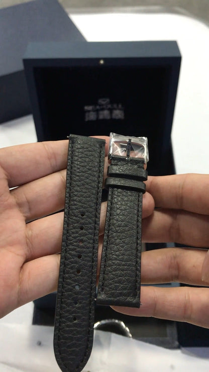 Dongfeng · Serve the People