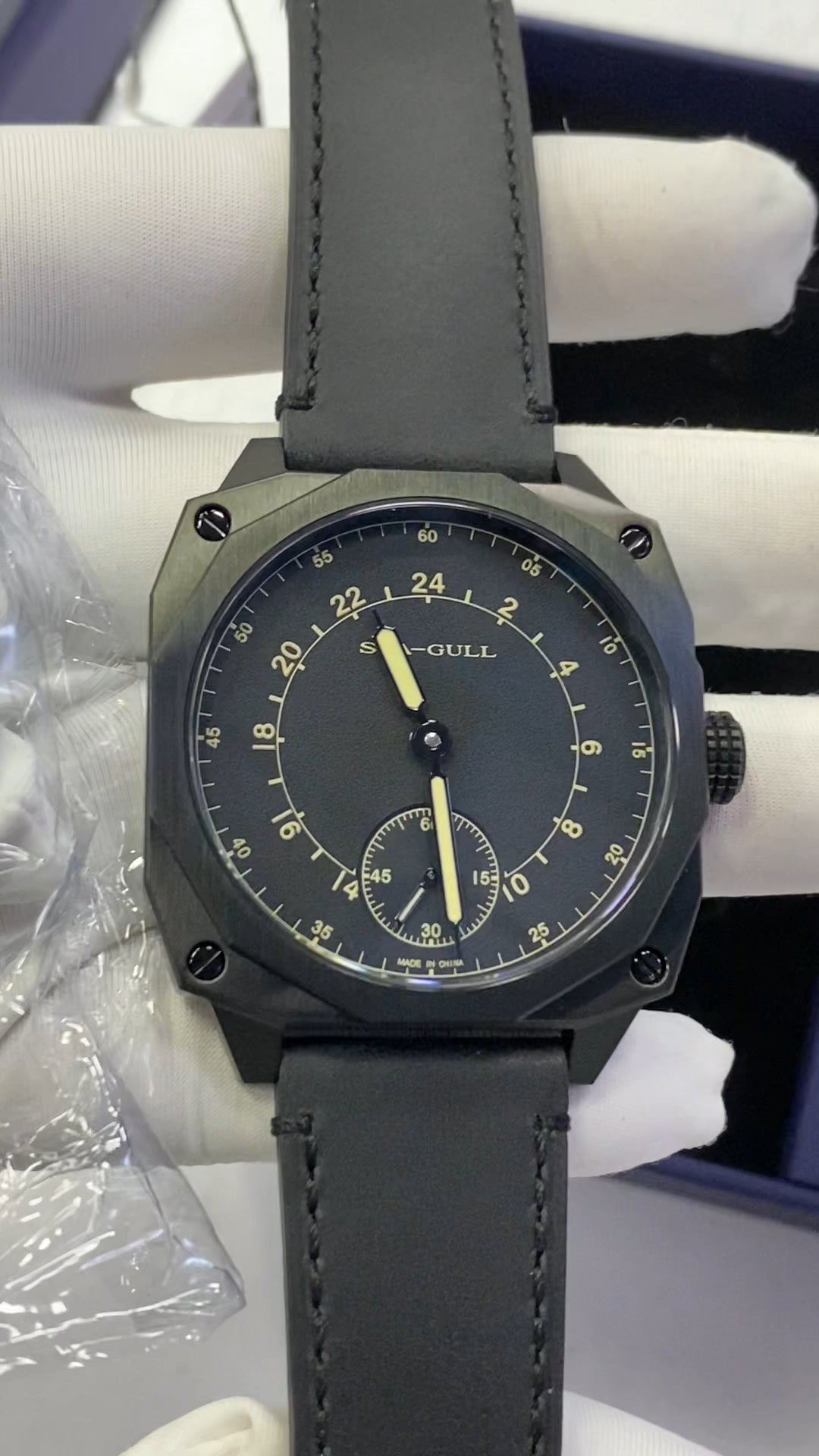 Aircraft Clock · 24-hour hand