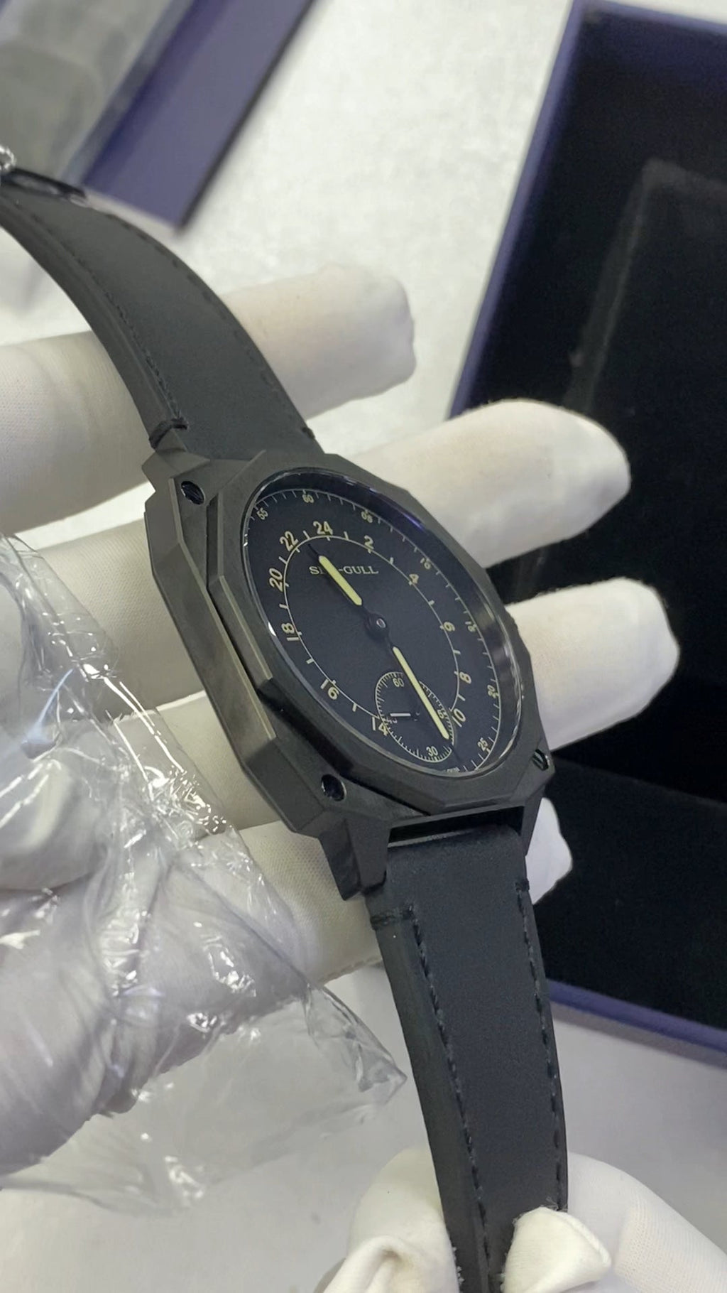 Aircraft Clock · 24-hour hand