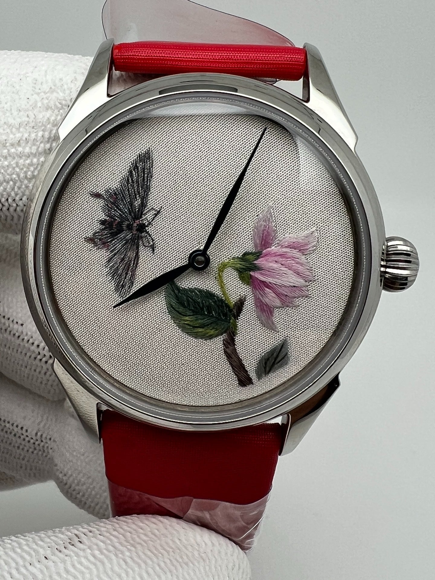 Beijing Watch Su Embroidery