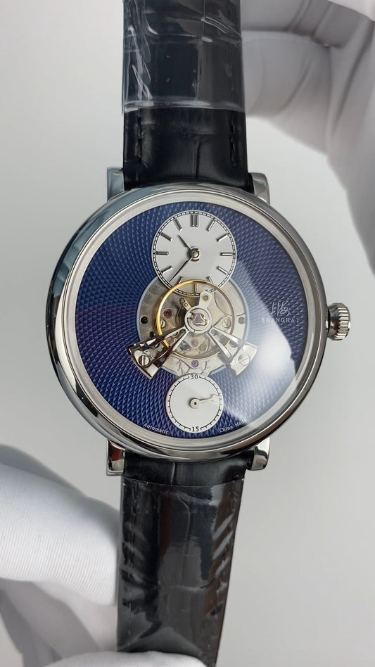 Qióng Jìng Sky Dome · guilloché dial