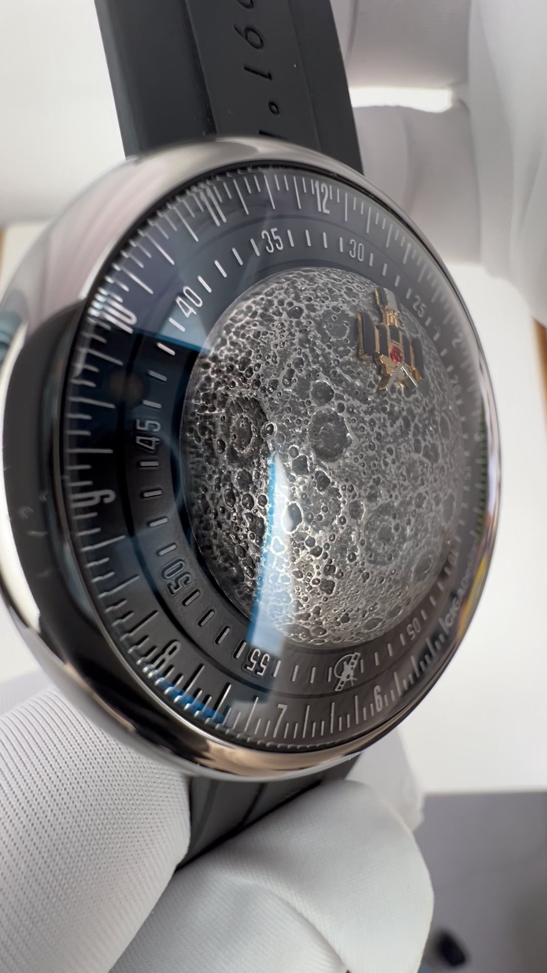 Lunar Explorer · Limited Edition