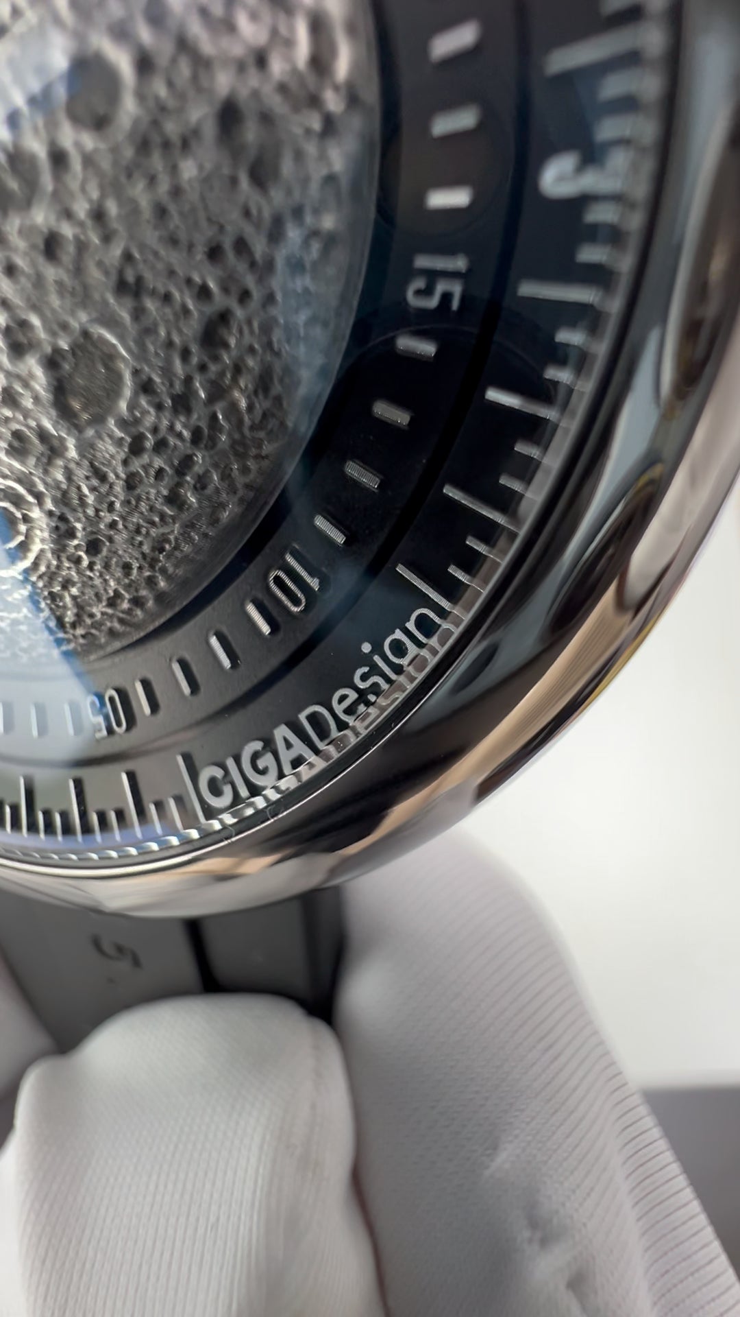 Lunar Explorer · Limited Edition