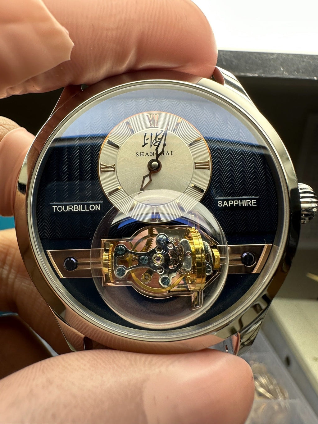 Globe Tourbillon · single axis