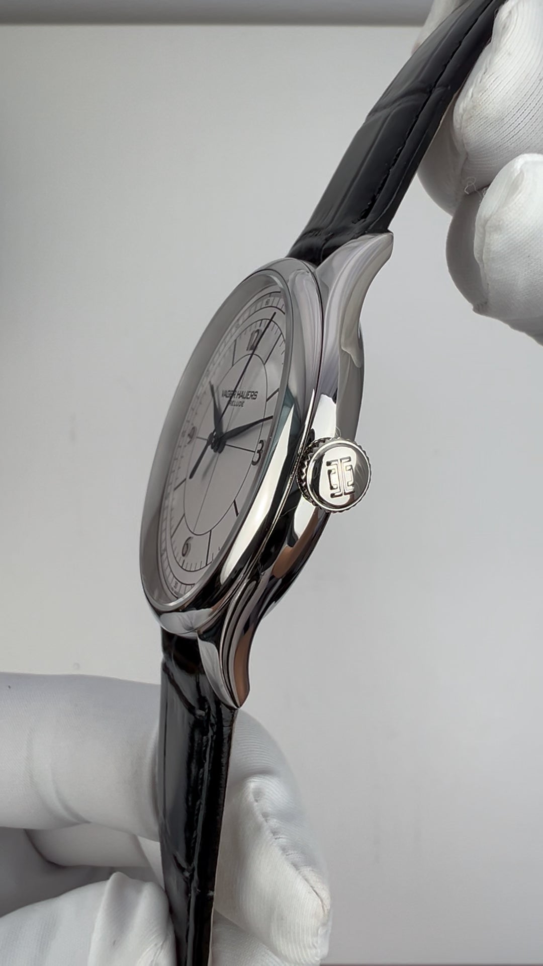 Prelude · ST1812 · applied hour numerals