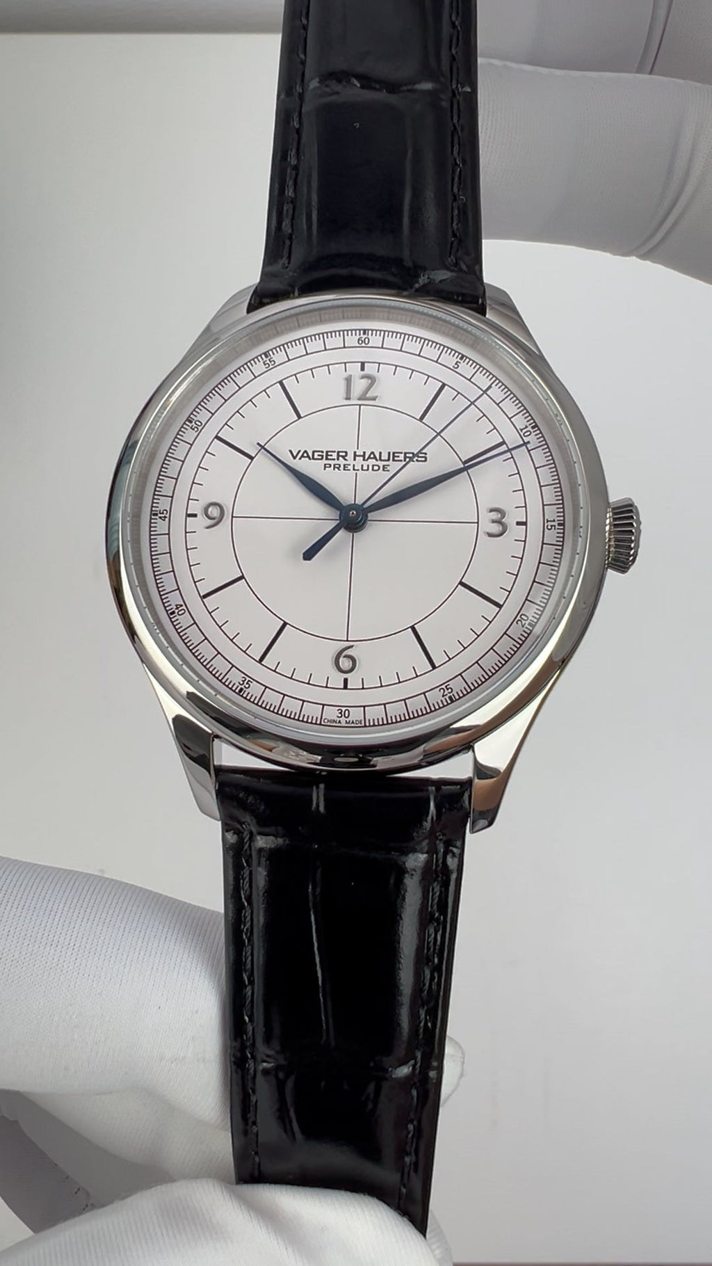 Prelude · ST1812 · applied hour numerals