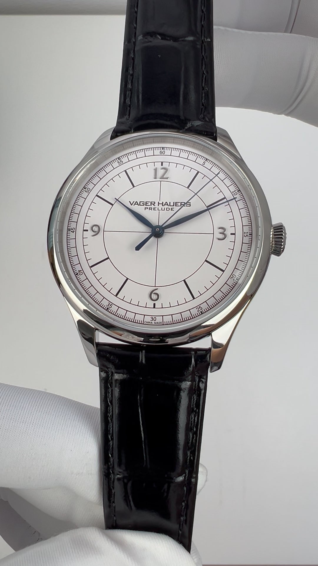 Prelude · ST1812 · applied hour numerals