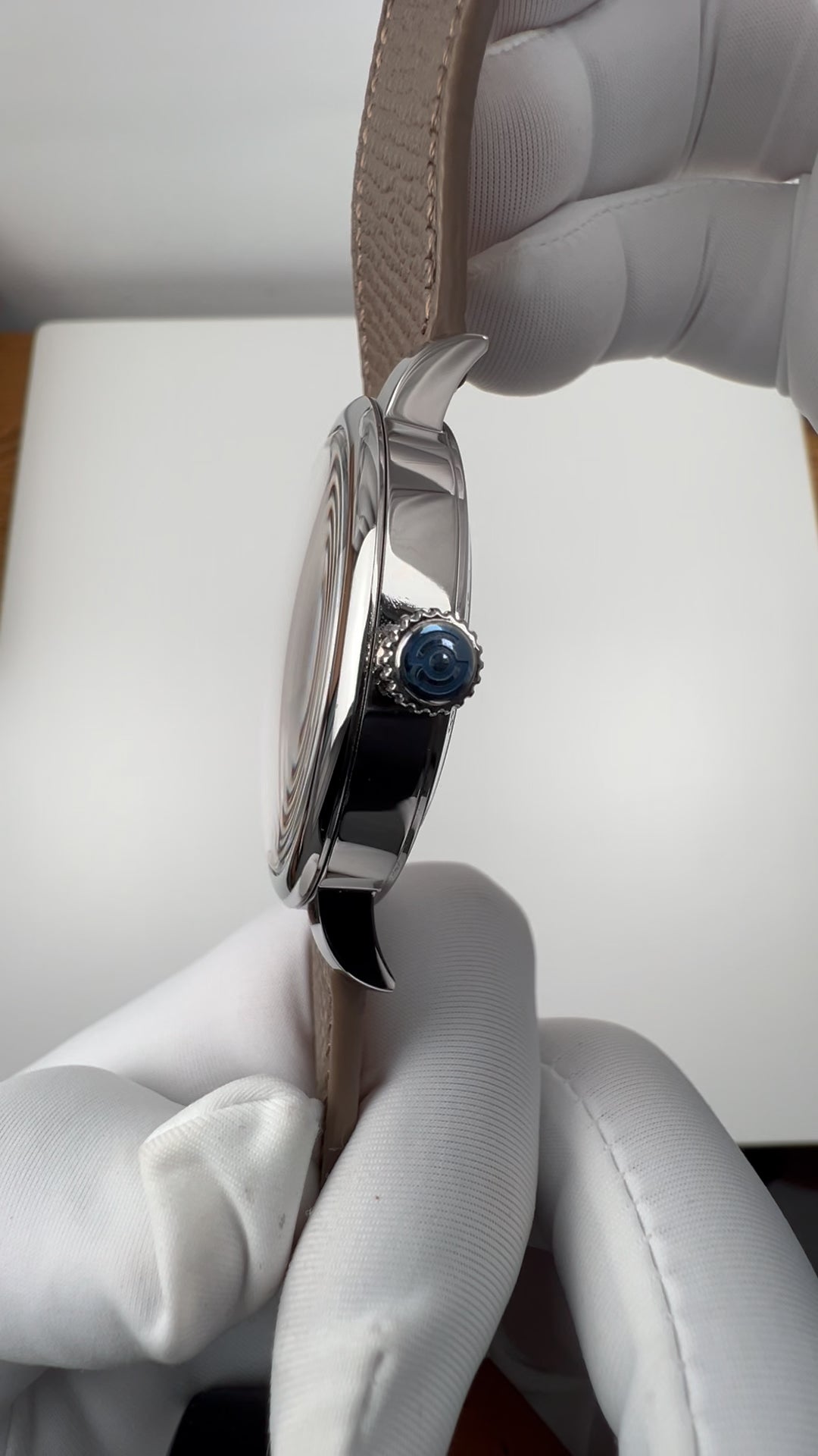 Mark Chen 02N · mother-of-pearl dial