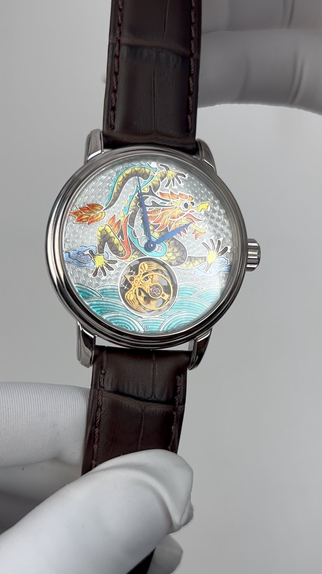 Lóóng · Tourbillon · Enamel