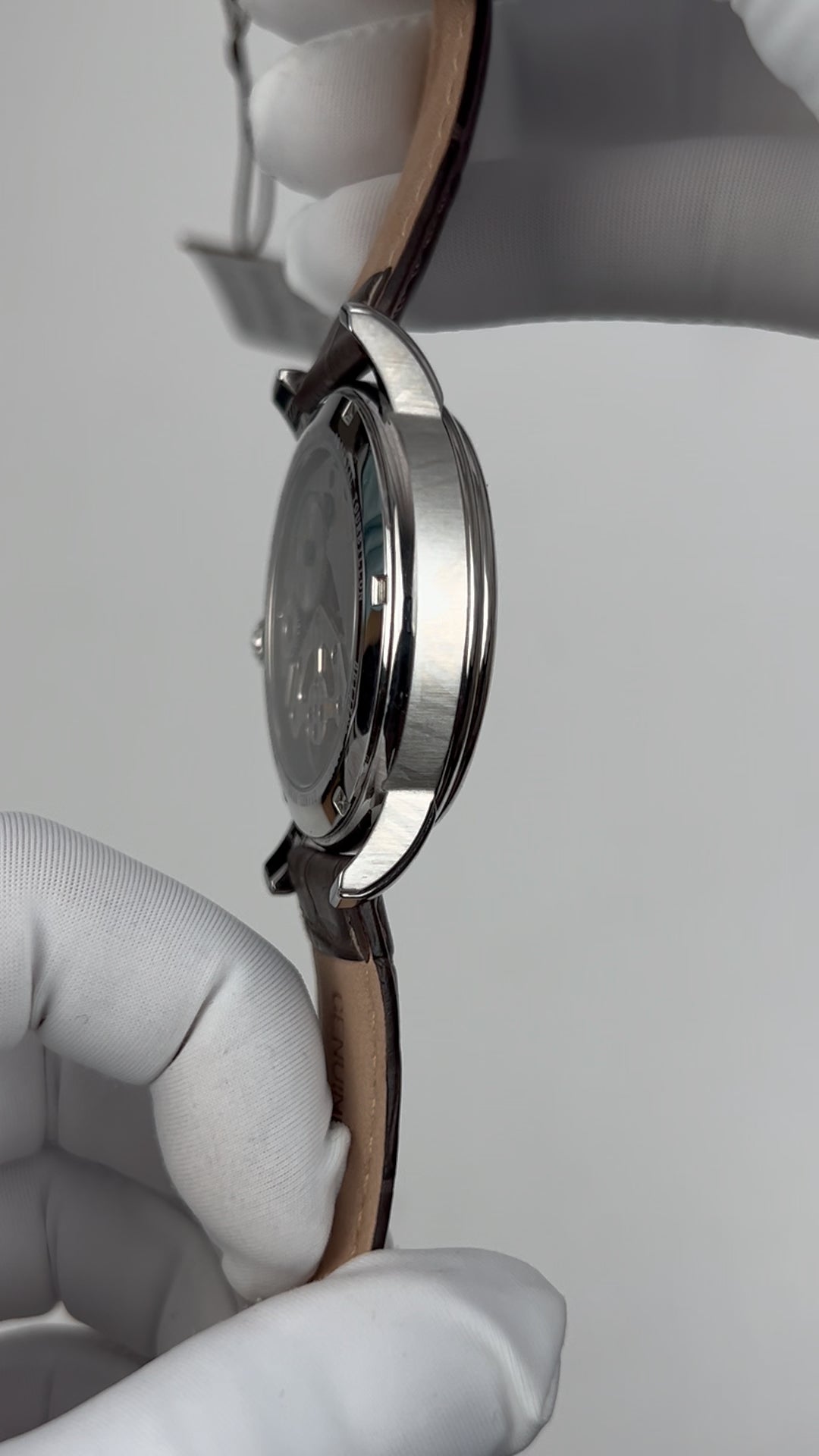 Lóóng · Tourbillon · Enamel