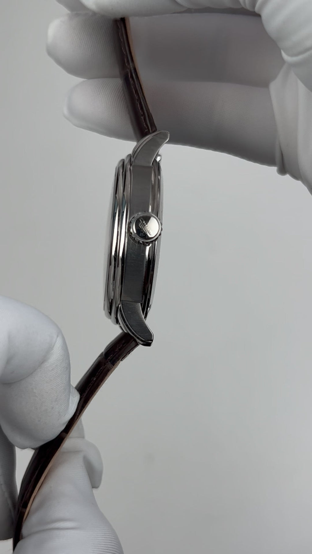 Lóóng · Tourbillon · Enamel