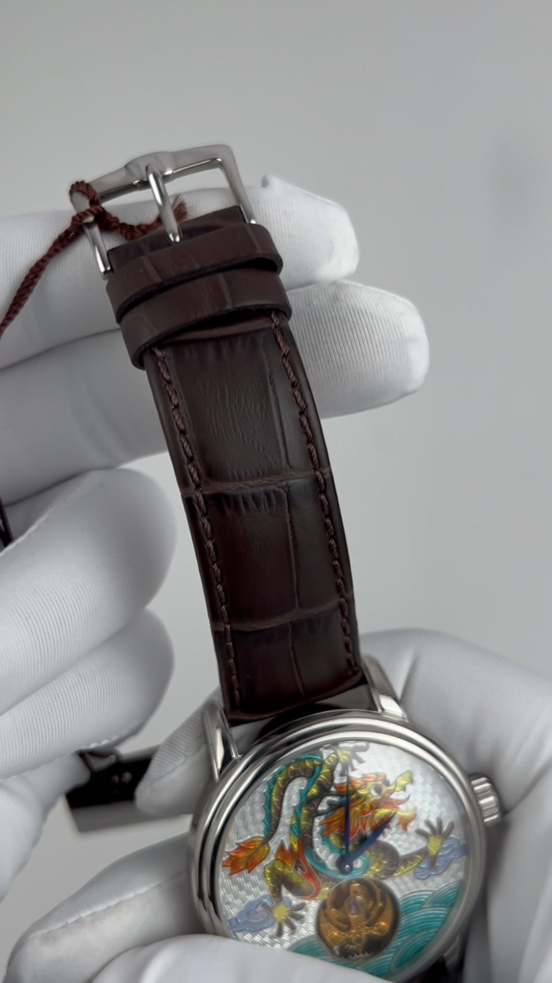 Lóóng · Tourbillon · Enamel