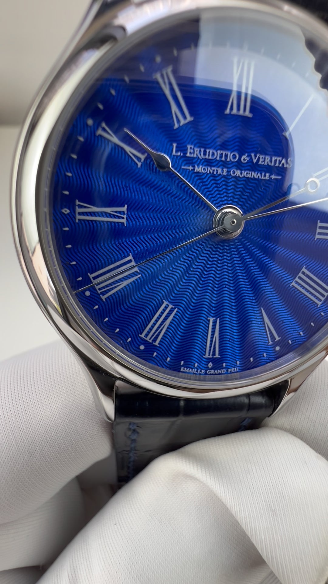 2124/11A · Grand Feu Enamel