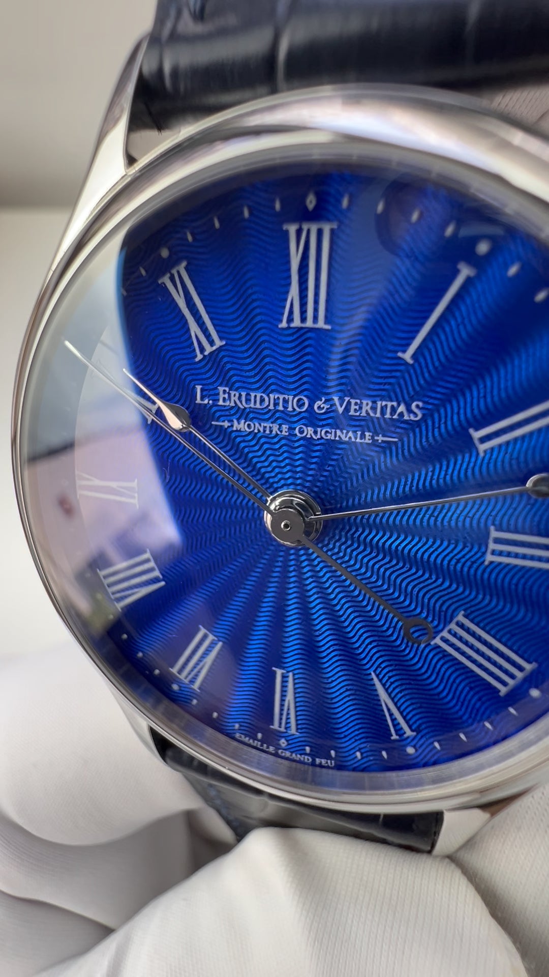 2124/11A · Grand Feu Enamel