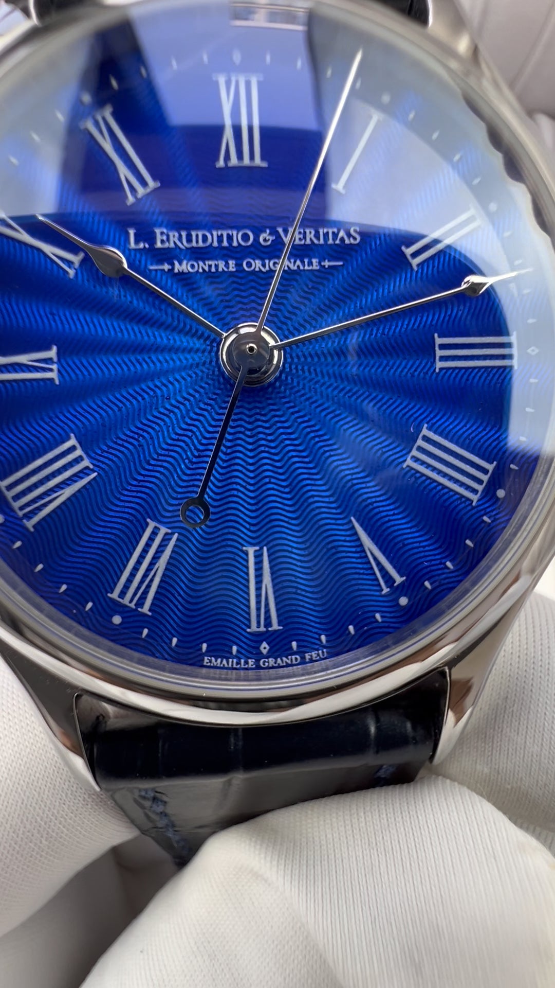 2124/11A · Grand Feu Enamel
