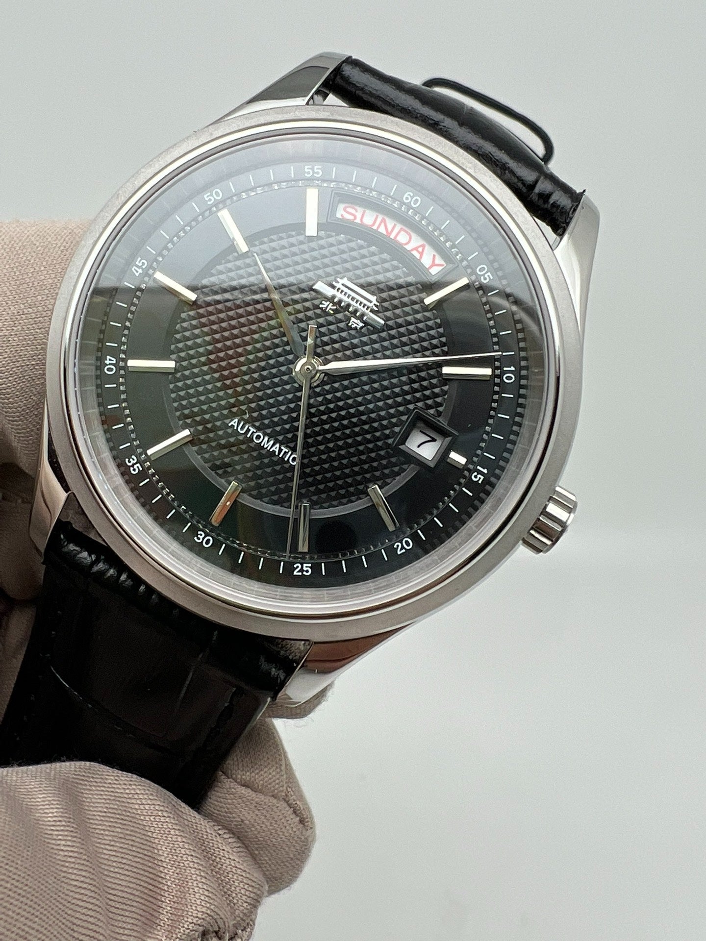 [Pre-owned] Beijing Watch Date and Day of the Week 42 MM
