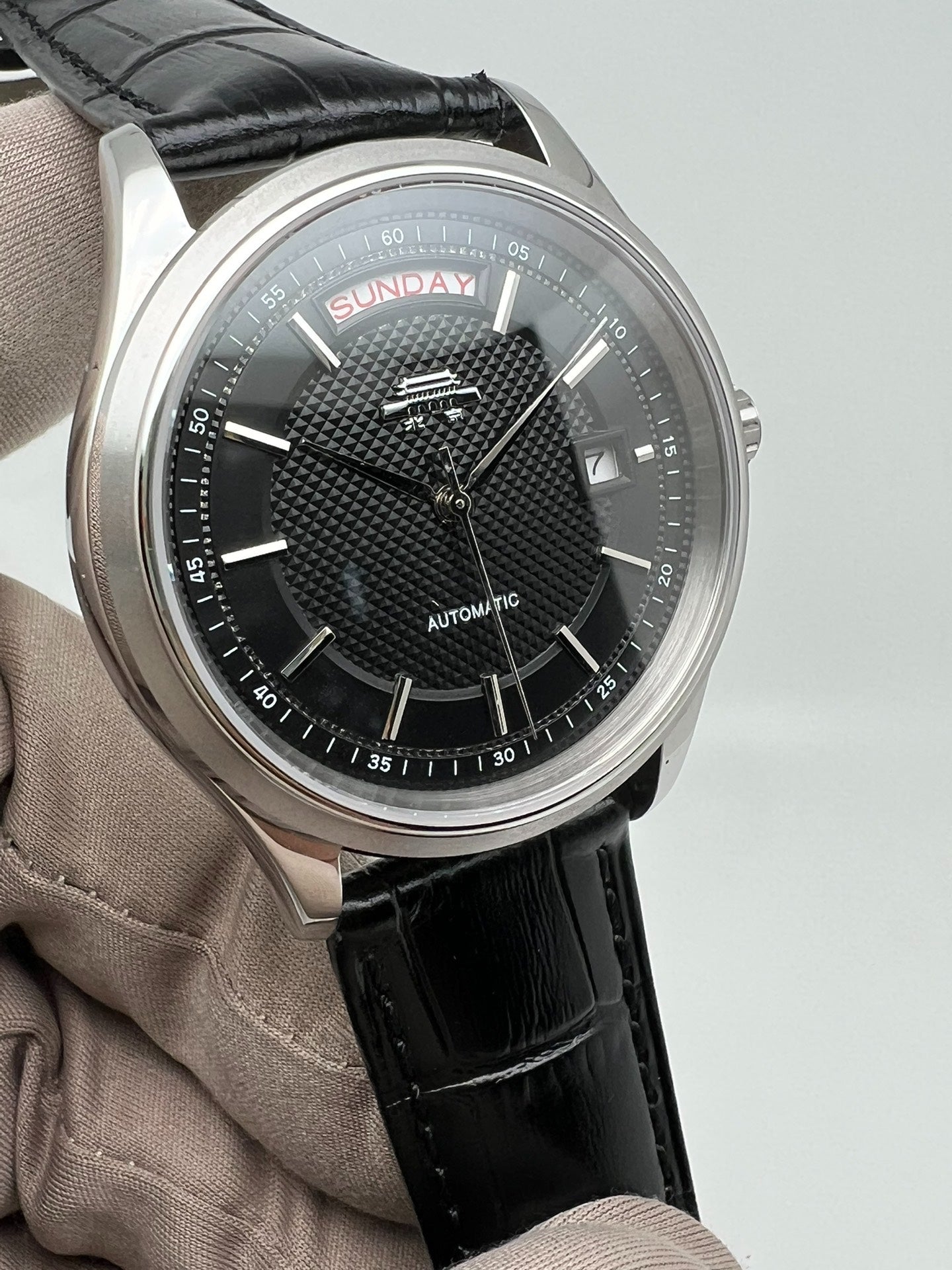 [Pre-owned] Beijing Watch Date and Day of the Week 42 MM
