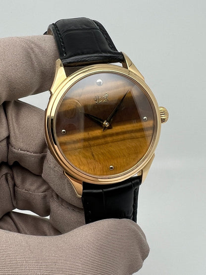 [Unavailable] [Pre-owned] Beijing Watch 18K Gold Case and Buckle Tiger Eye Stone Dial