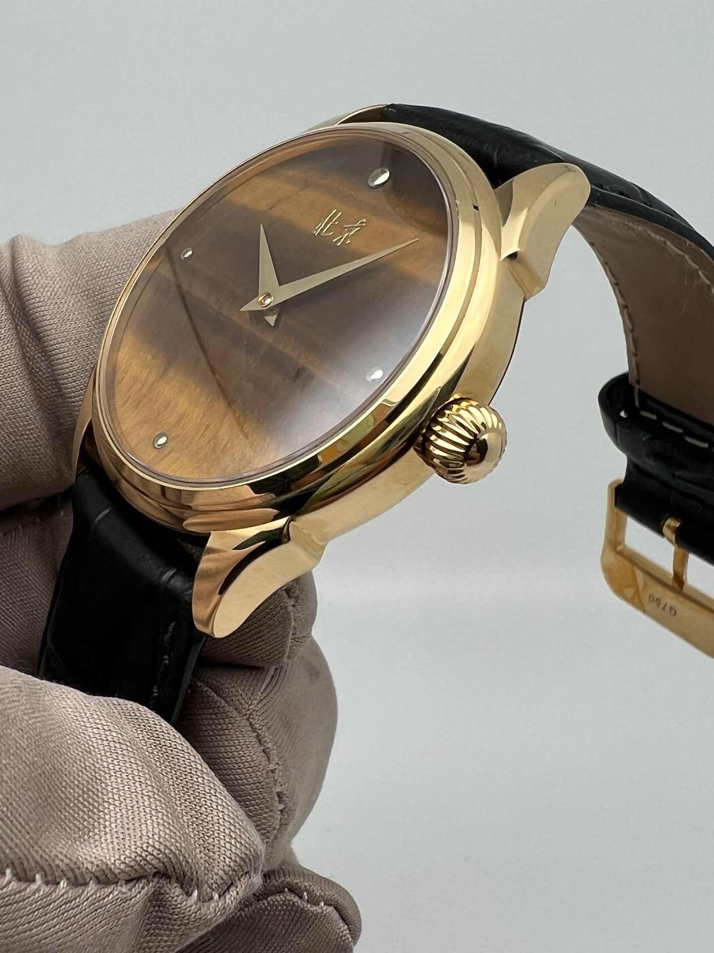 [Pre-owned] Beijing Watch 18K Gold Case and Buckle Tiger Eye Stone Dial