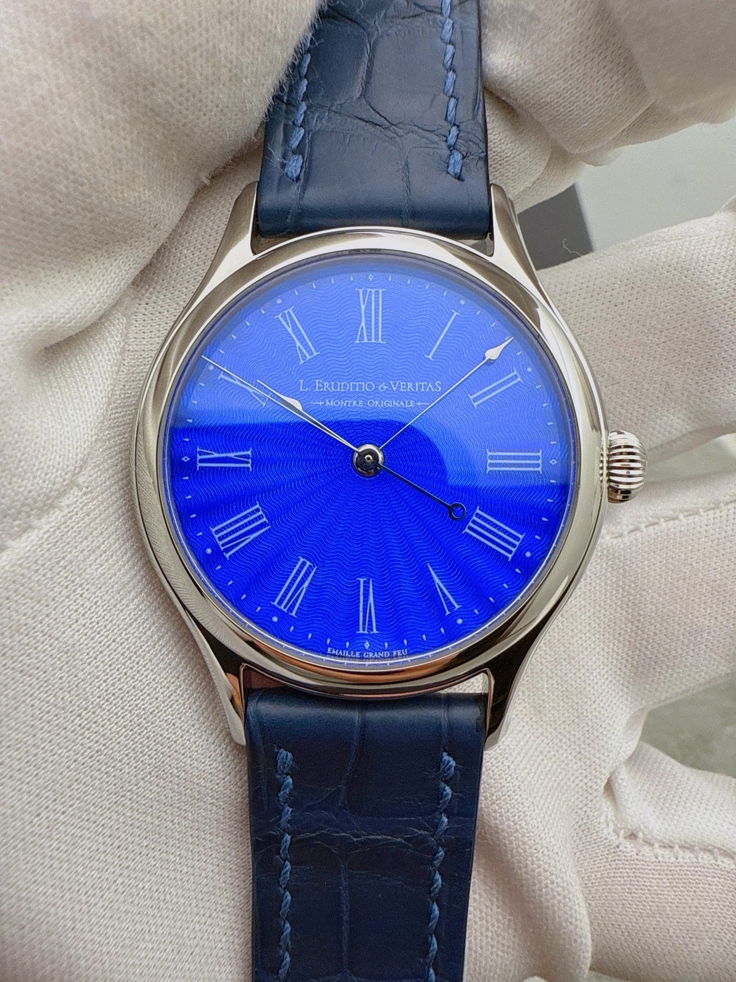 [Pre-owned] 2124/11A · Grand Feu Enamel