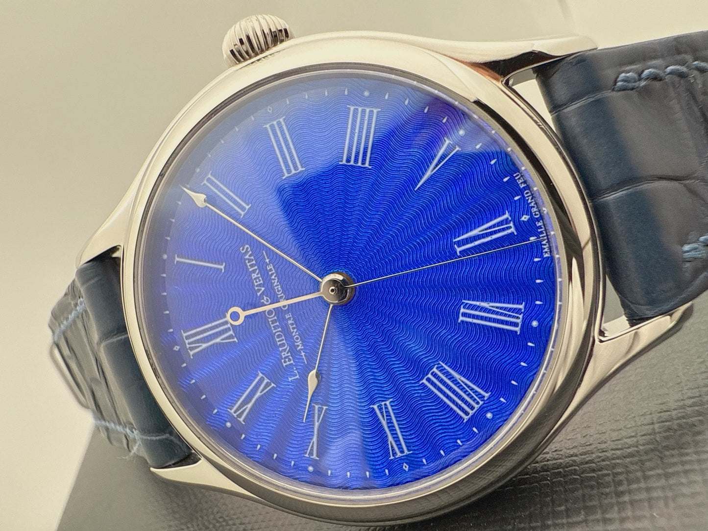 [Pre-owned] 2124/11A · Grand Feu Enamel
