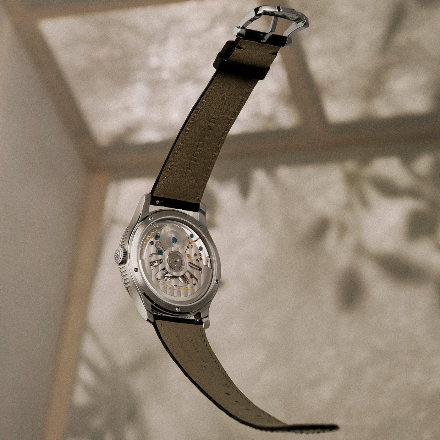 8850 · free-sprung balance