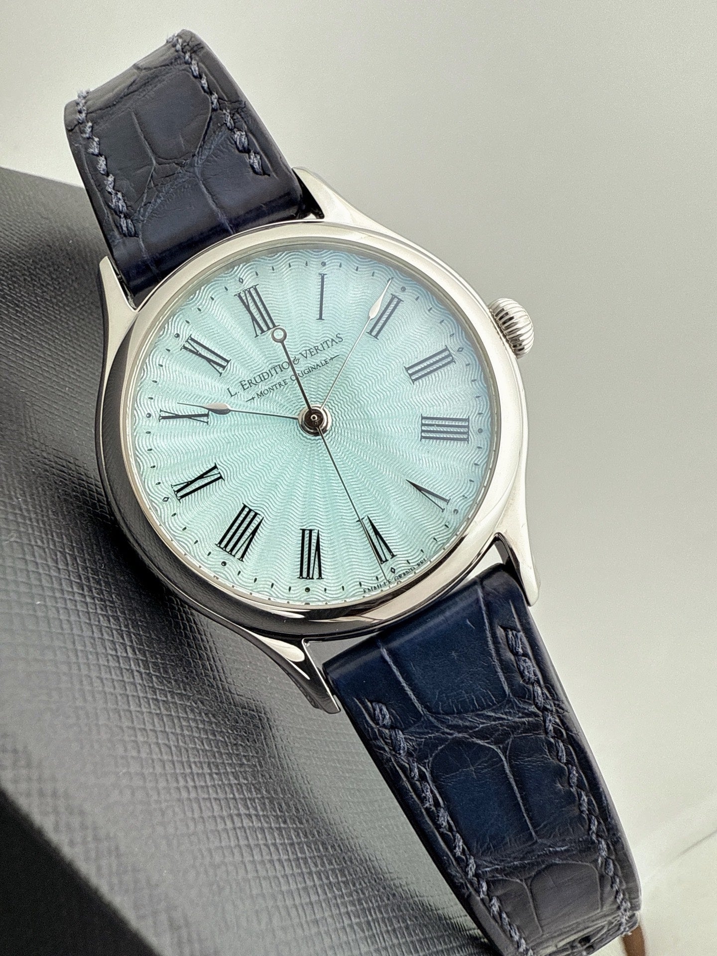 [Pre-owned] 2124/11A · Grand Feu Enamel