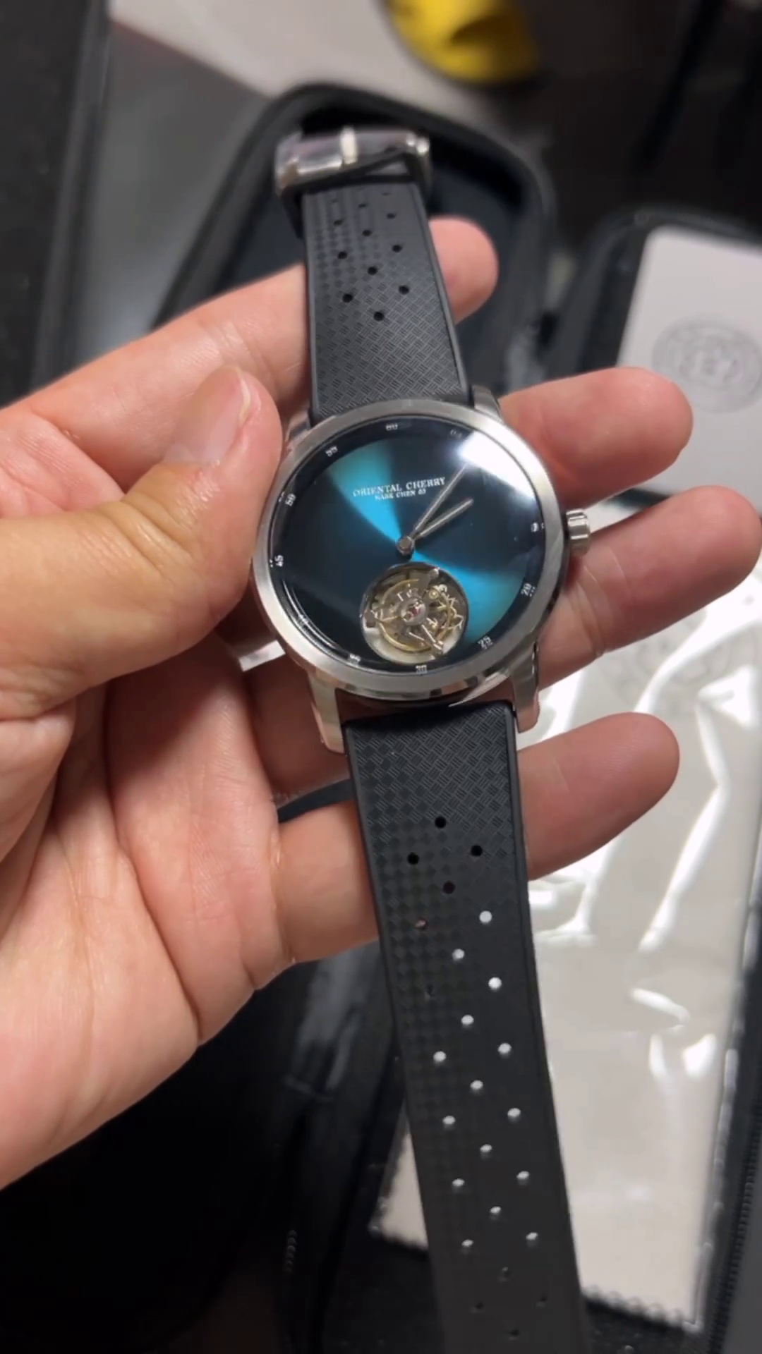 [Pre-owned] Mark Chen 03 · engraved back