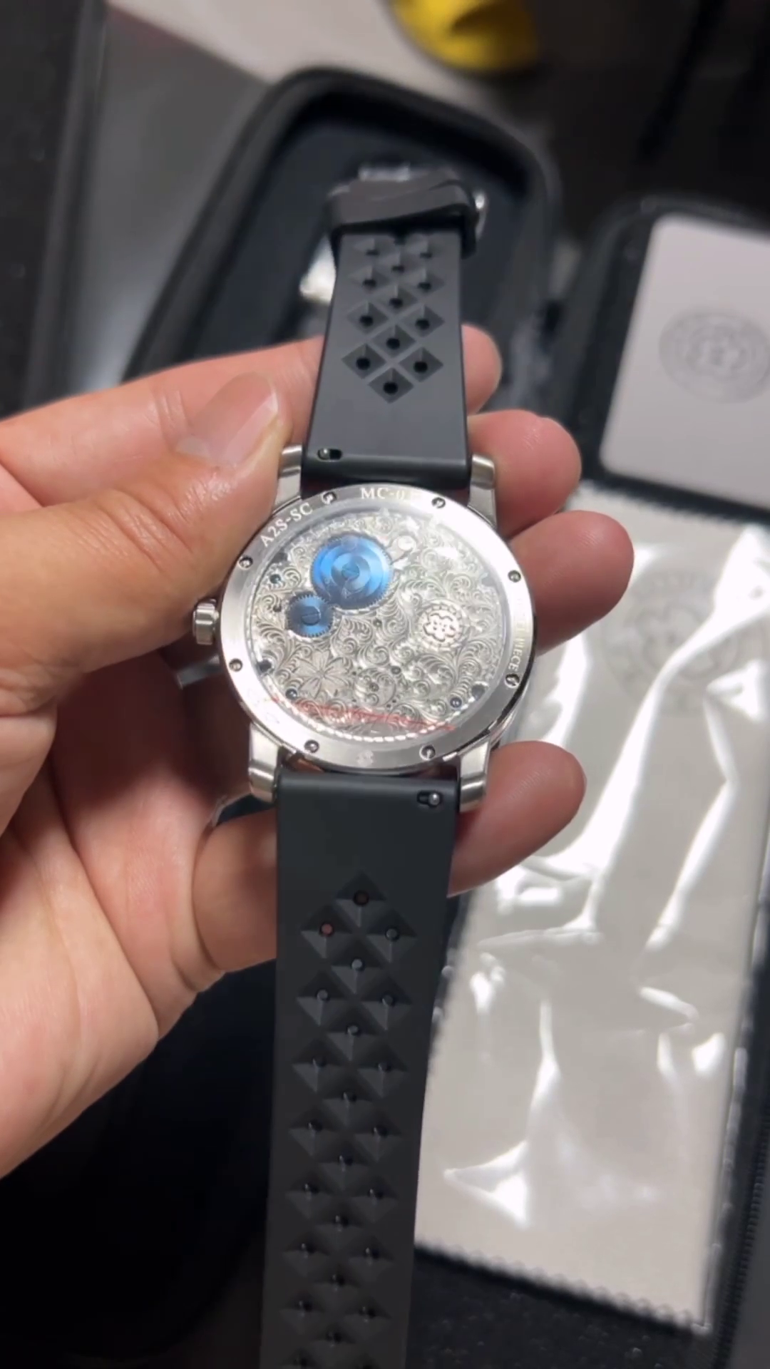 [Pre-owned] Mark Chen 03 · engraved back