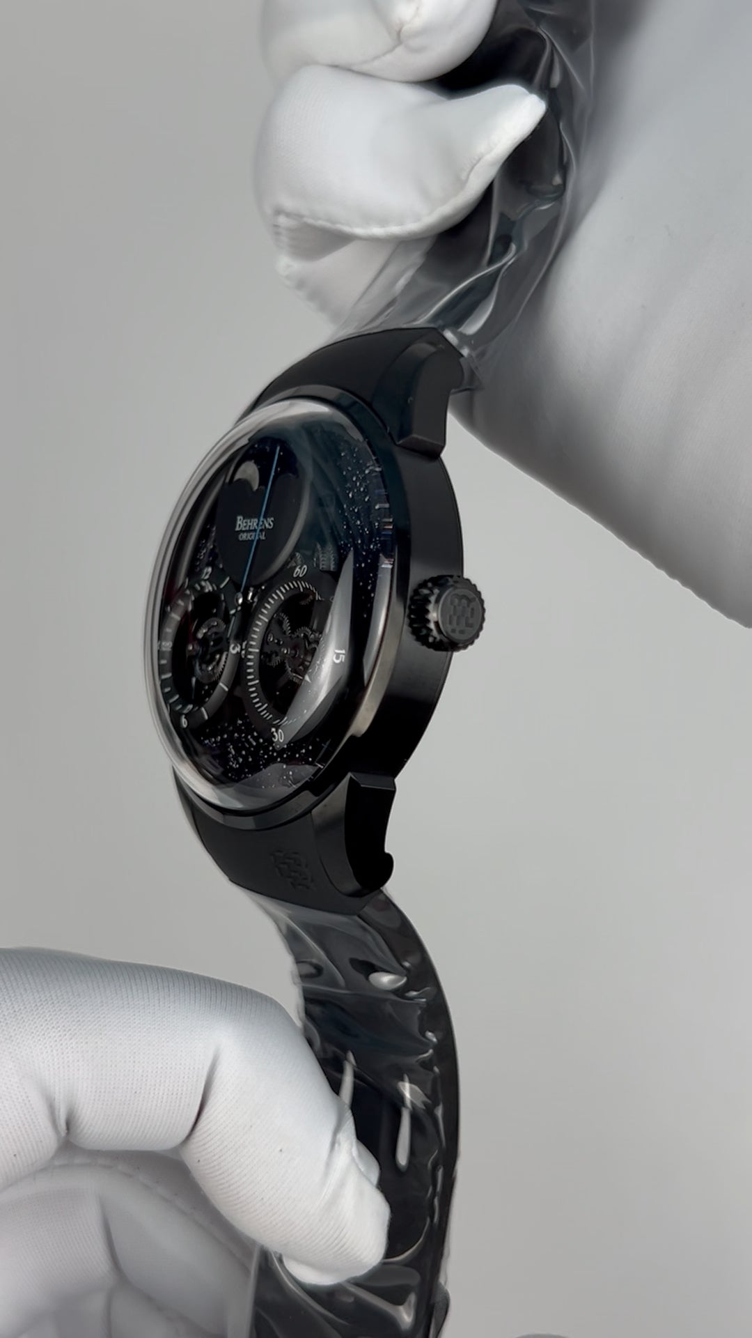 Consteller · Blue goldstone dial; Rubber strap