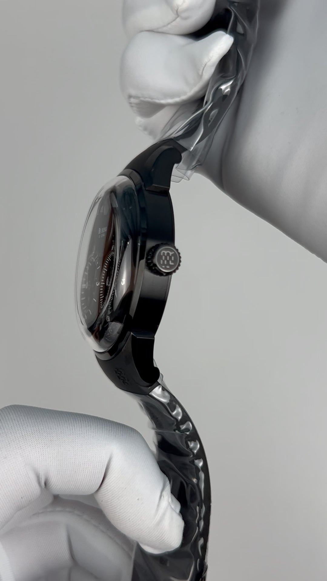 Consteller · Blue goldstone dial; Rubber strap