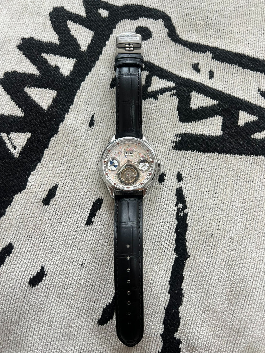 [Pre-owned] Ri Chu Er Zuo
