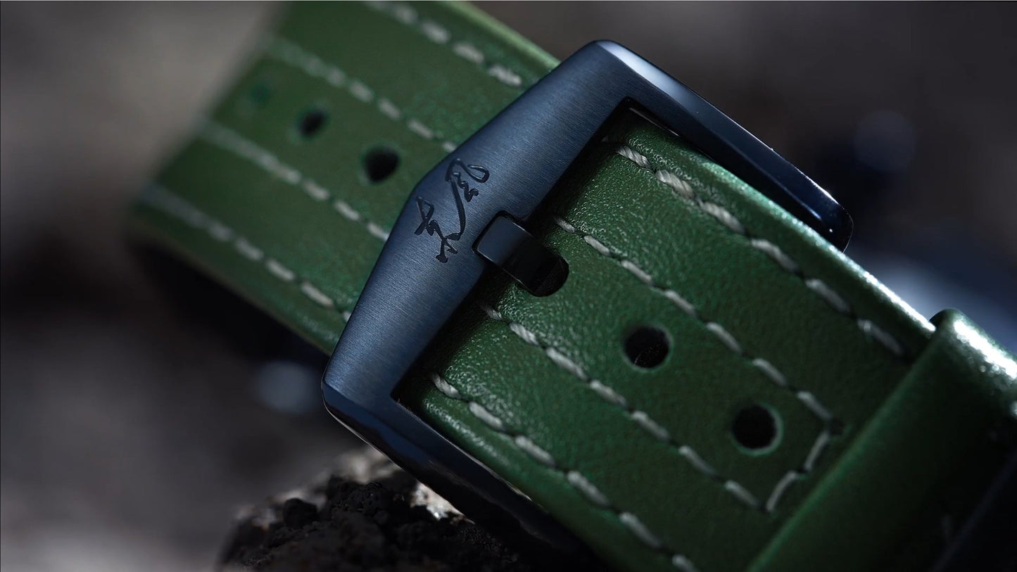 Assult · carbon fiber dial