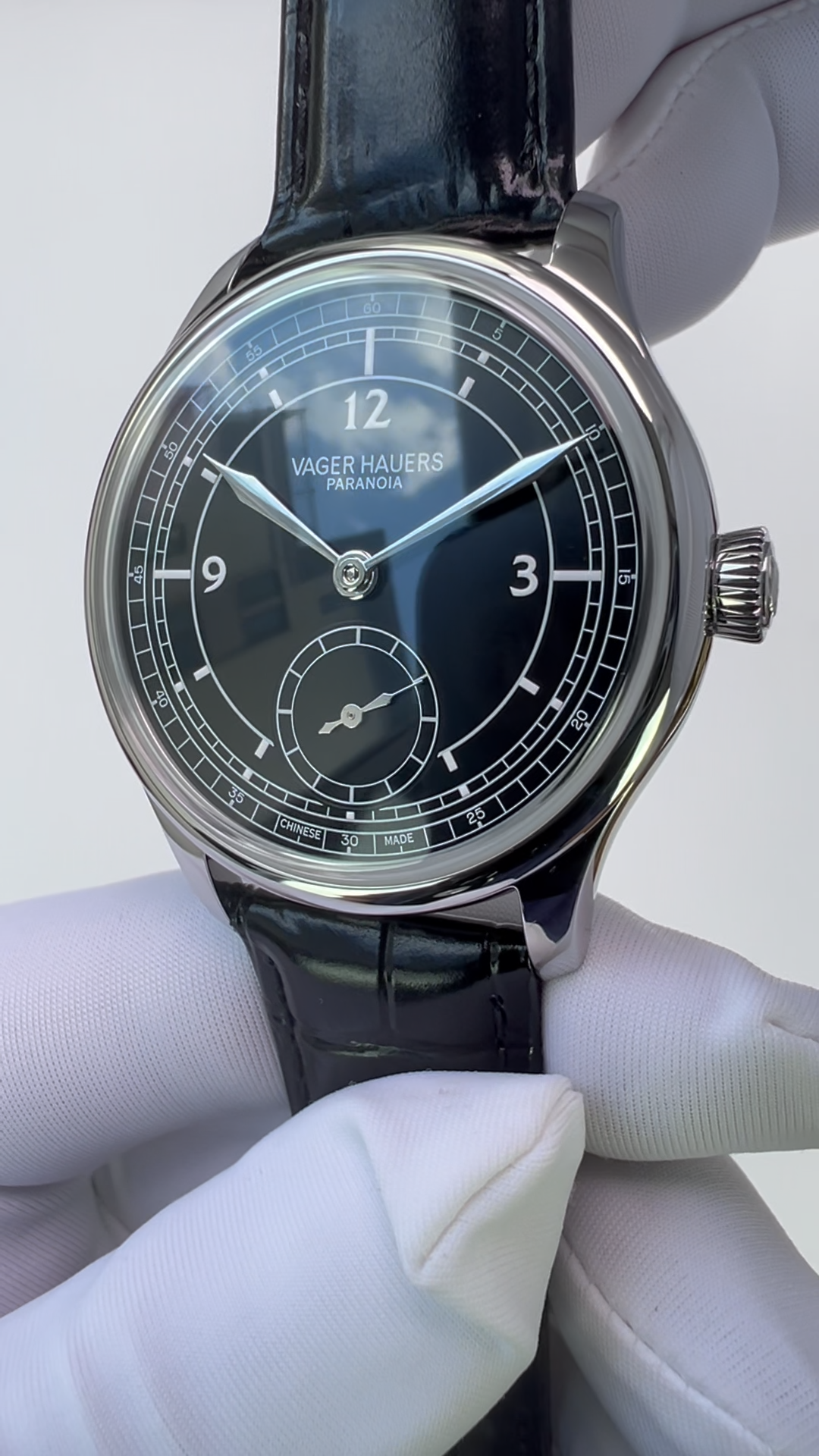 PARANOIA · SW261-1 M movement