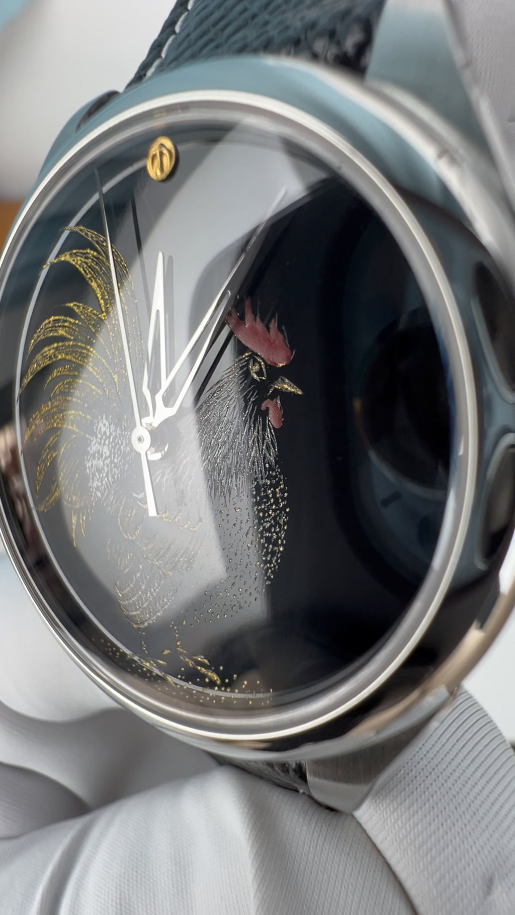 Rooster · Qiāng Jīn gold-inlay lacquer dial