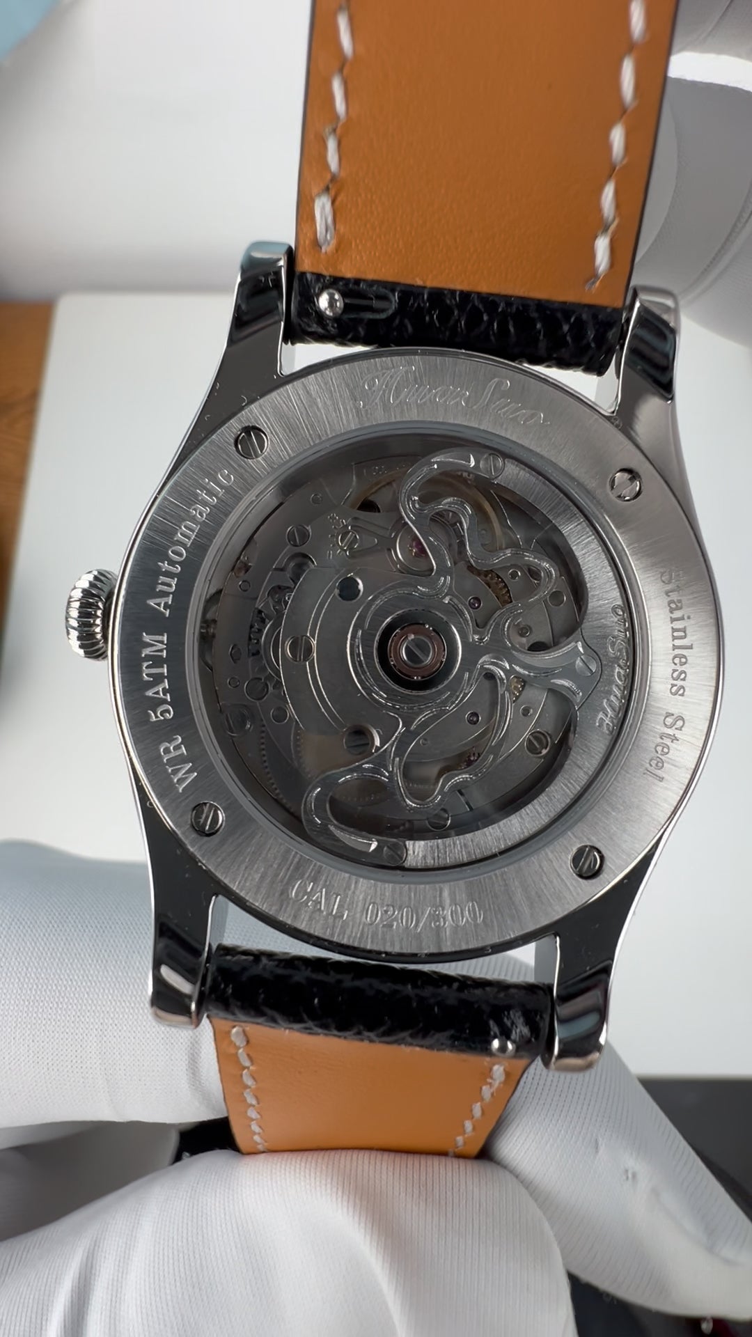 Rooster · Qiangjin gold-inlay lacquer dial