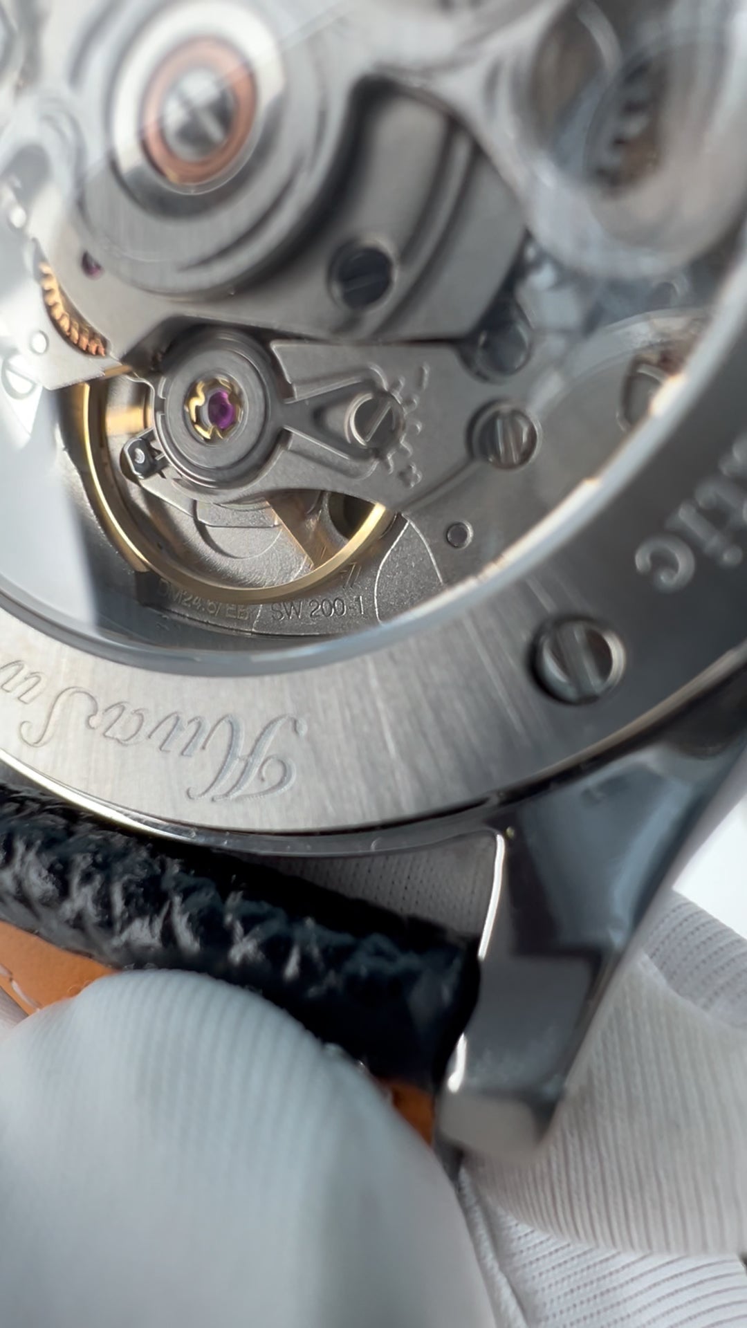 Rooster · Qiangjin gold-inlay lacquer dial