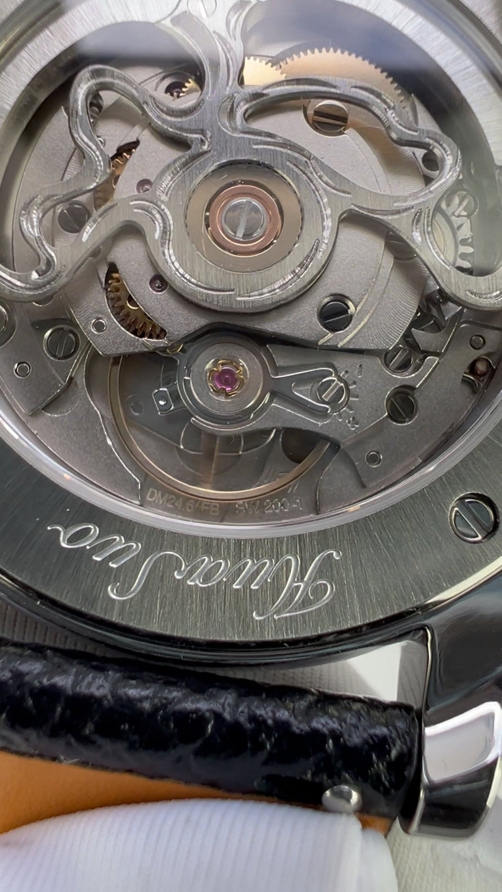 Rooster · Fú 福 · Qiāng Jīn gold-inlay lacquer dial