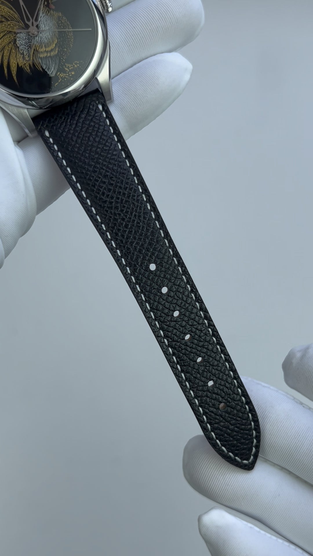 Rooster · Fú 福 · Qiangjin gold-inlay lacquer dial