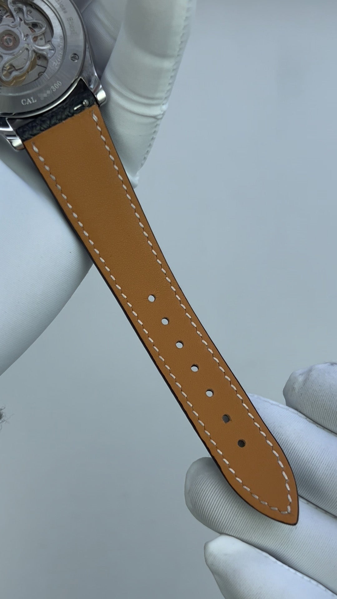 Rooster · Fú 福 · Qiāng Jīn gold-inlay lacquer dial