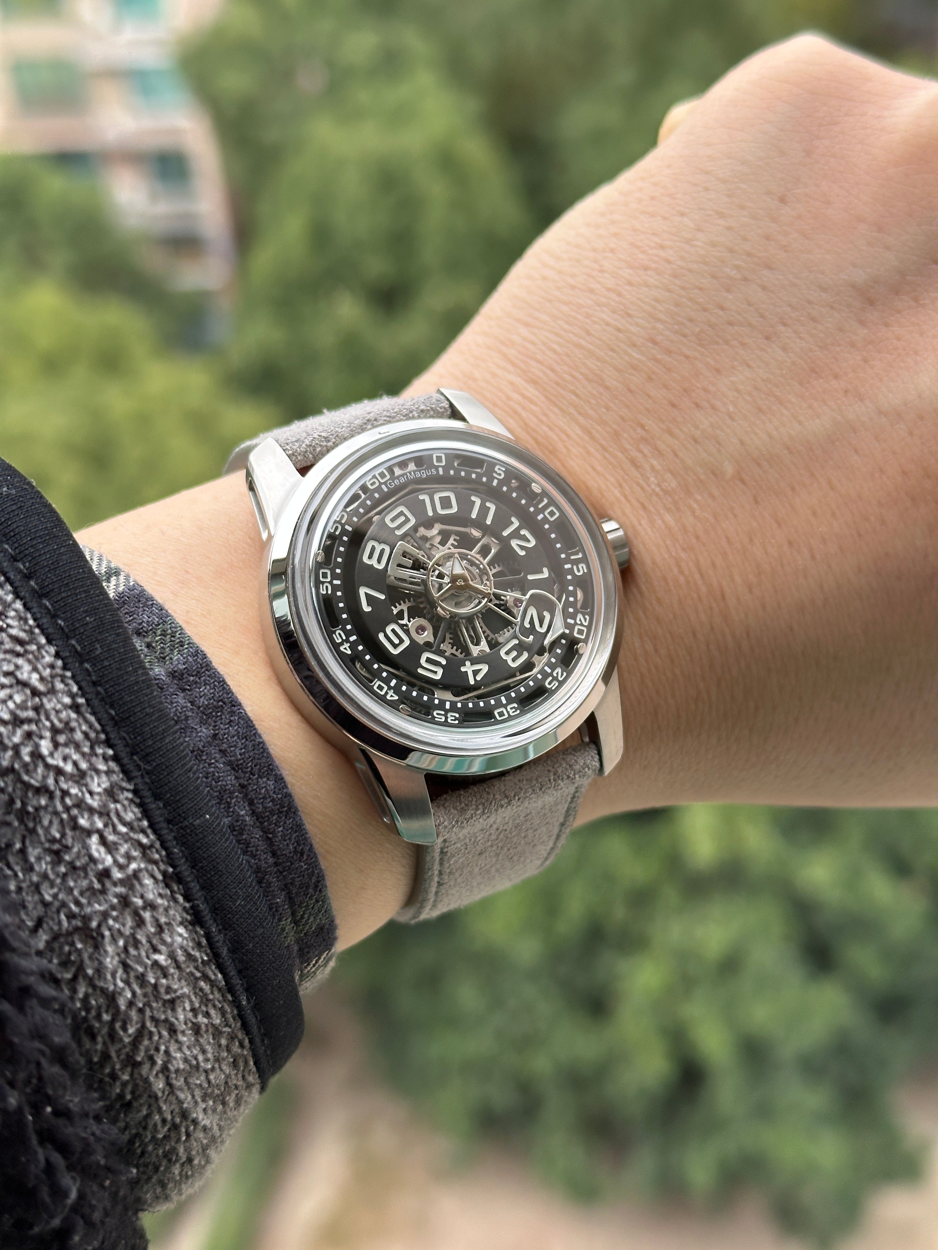 Jumping Hour Hand · Gen. II · black dial – China Watch Shop .com