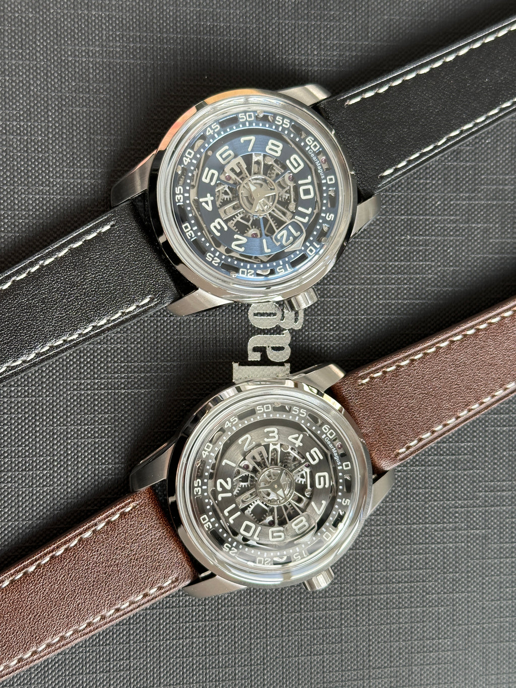 Jumping Hour Hand · Gen. II · black dial