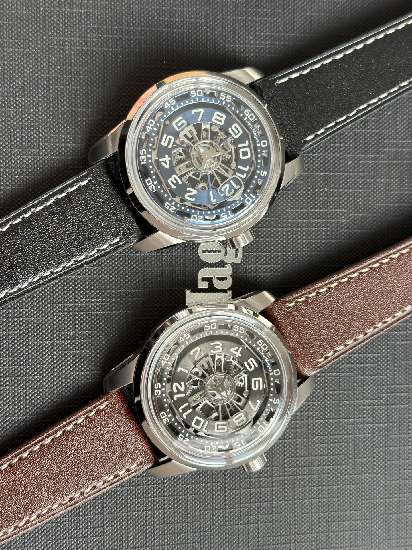 Jumping Hour Hand · Gen. II · black dial