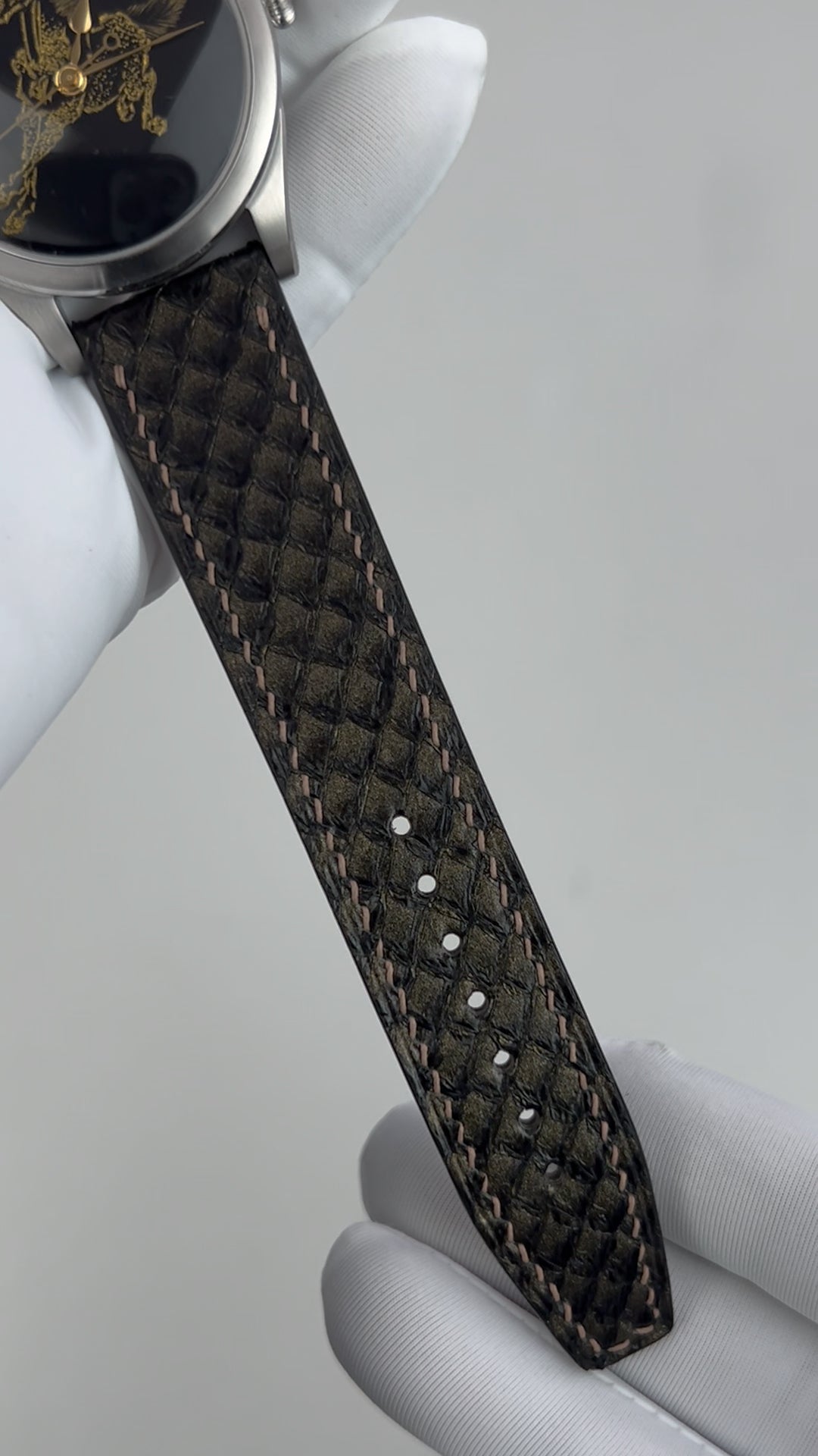 Galloping Horse · Qiangjin gold-inlay lacquer dial · 马到成功