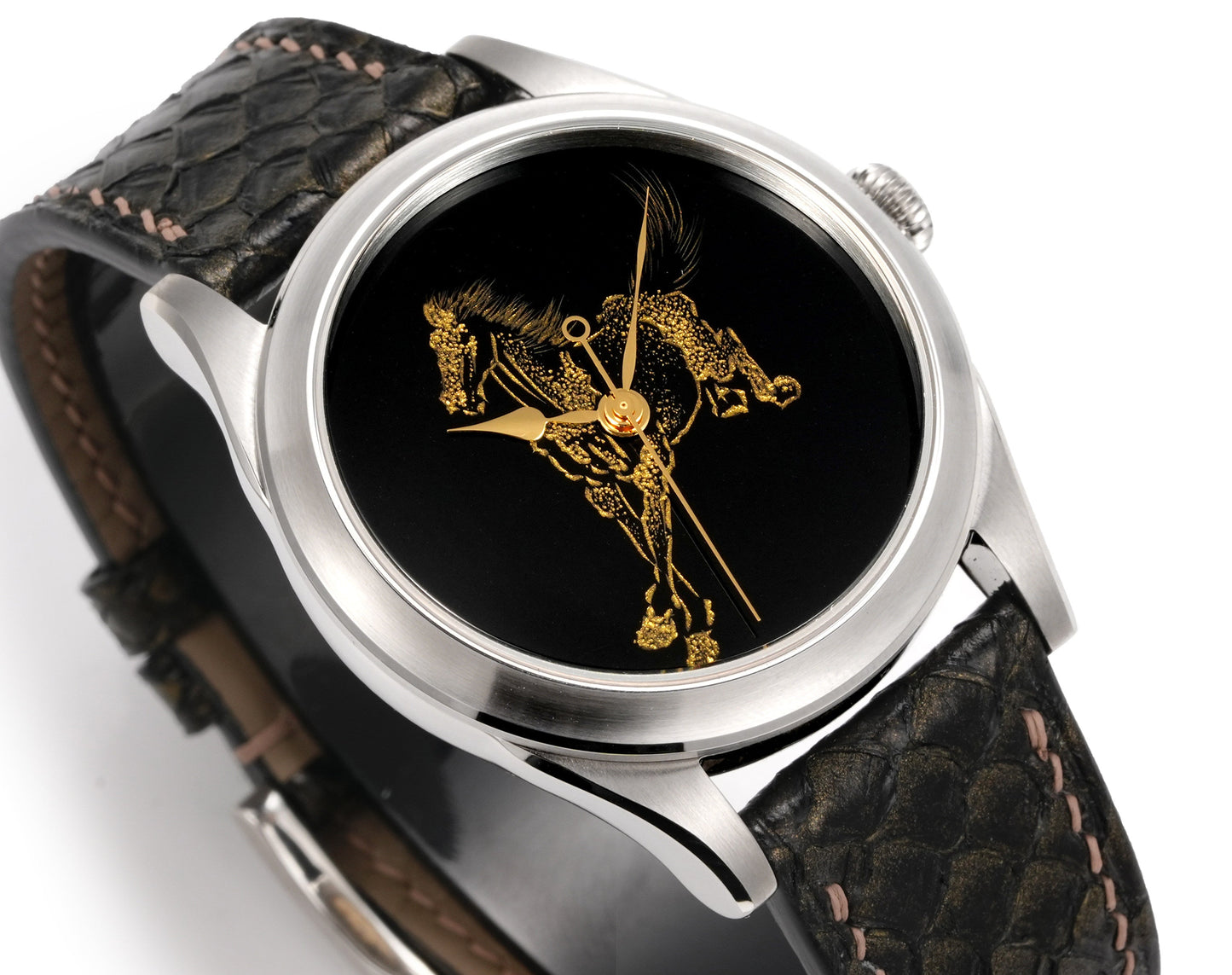 Galloping Horse · Qiangjin gold-inlay lacquer dial · 马到成功